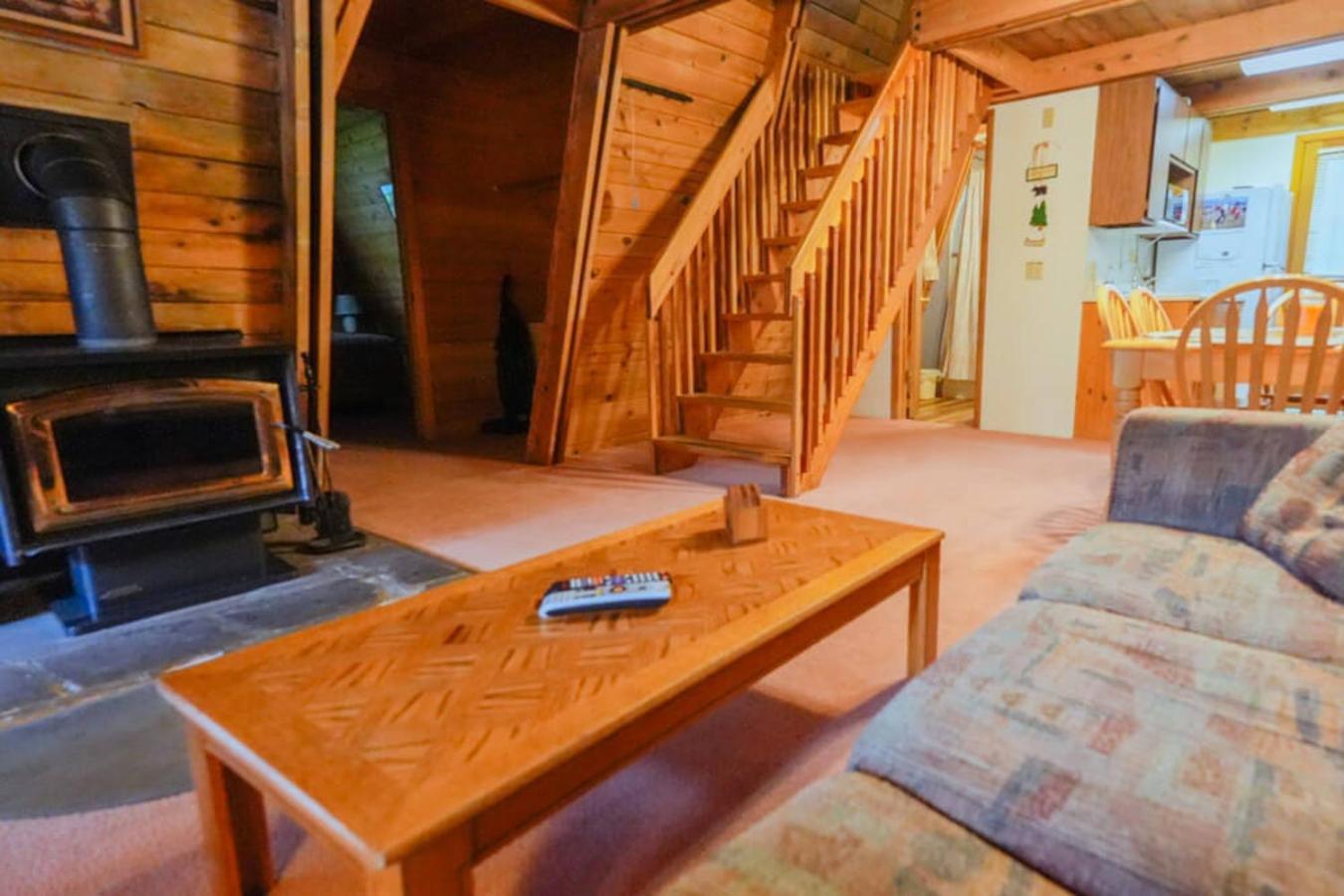 Rustic Cabin 2 - Two Bedroom Forest Lakes Estates المظهر الخارجي الصورة