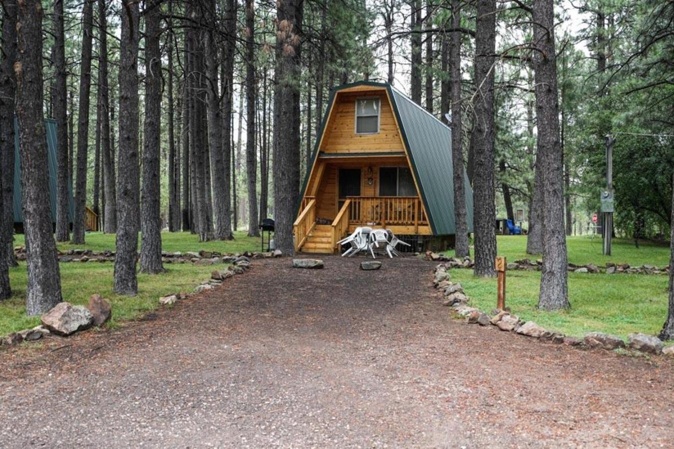 Rustic Cabin 2 - Two Bedroom Forest Lakes Estates المظهر الخارجي الصورة